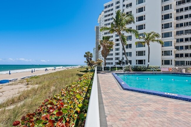 Building Photo - 3700 Galt Ocean Dr