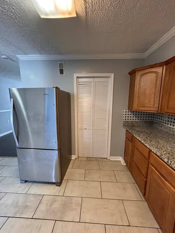 Building Photo - 821 Lannerton Rd