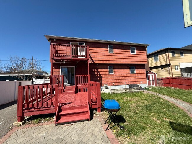 Building Photo - 35 Fiat Ave