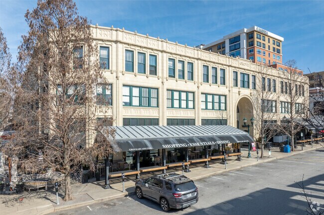 Building Photo - Grove Arcade