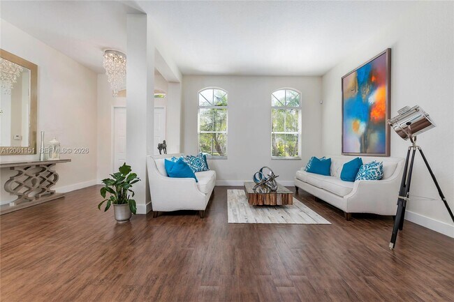 Building Photo - 1225 Skylark Dr
