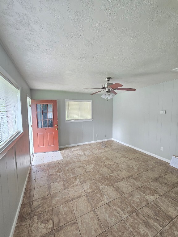 Building Photo - 509 Truman St