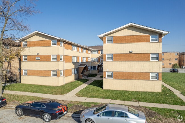 Building Photo - 14021-25 S Tracy Ave Riverdale, IL 60827