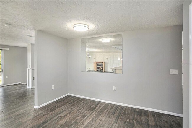 Building Photo - 1109 E Boyer St
