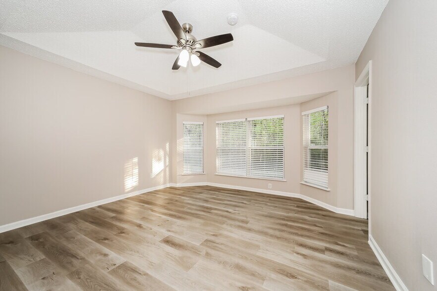 Building Photo - 9792 Chirping Way