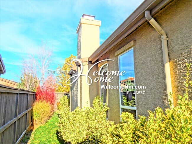 Building Photo - 481 Miesque Ct