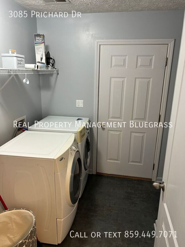 Building Photo - 3085 Prichard Dr
