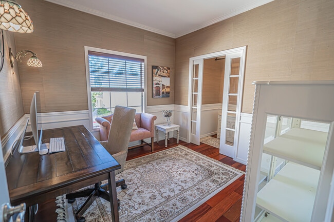 Building Photo - 27887 Skycrest Cir Dr
