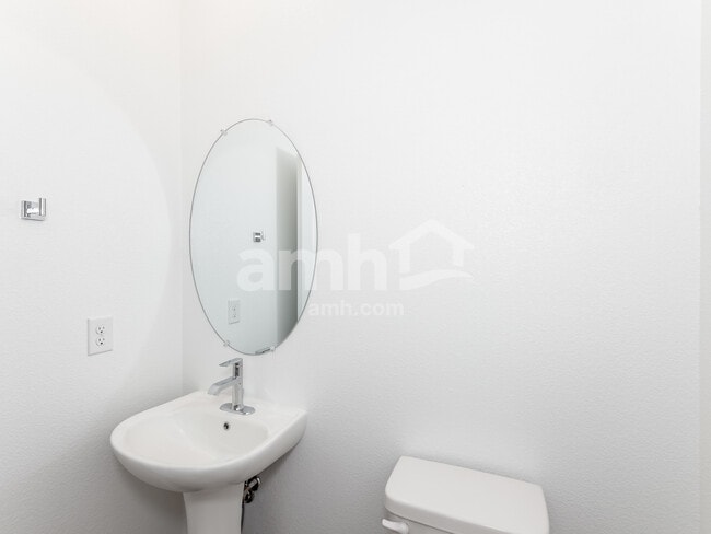 Building Photo - 9526 Aldersyde Dr