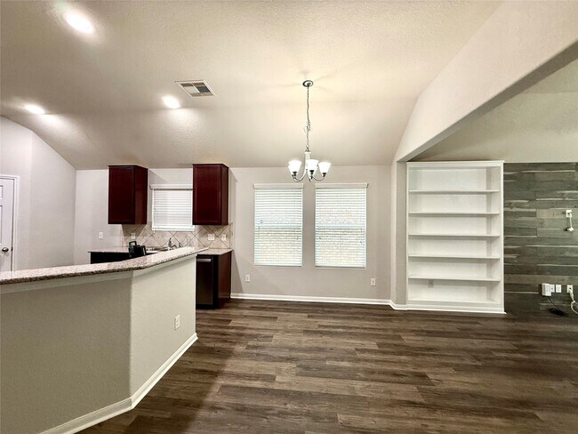 Building Photo - 10646 Chestnut Path Way