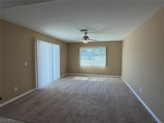 Building Photo - 414 SE 7th St