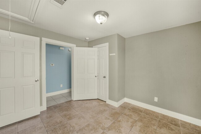 Building Photo - 22405 Beckendorff Rd