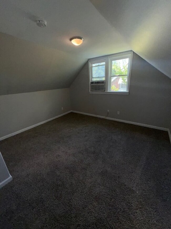 Building Photo - 1108 Bellemeade Ave