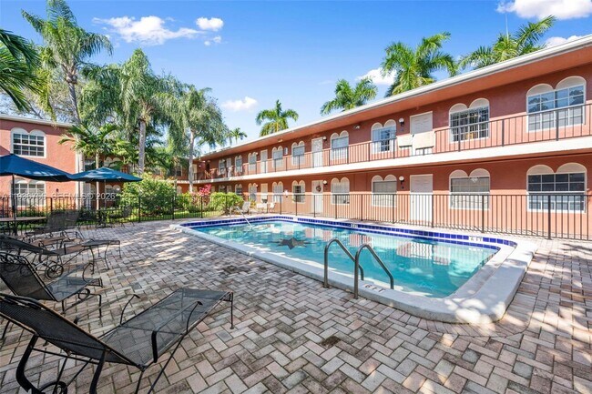 Building Photo - 1405 Miami Rd