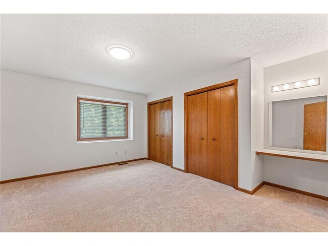 Building Photo - 15465 Sussex Dr
