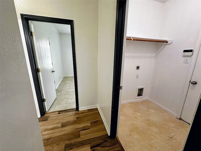 Building Photo - 7722 Prairie Fire Ln