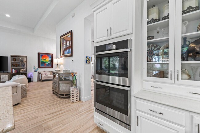 Building Photo - 9368 Cantal Cir E