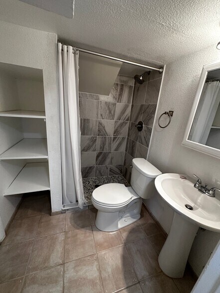 Building Photo - 4065 S Bannock St