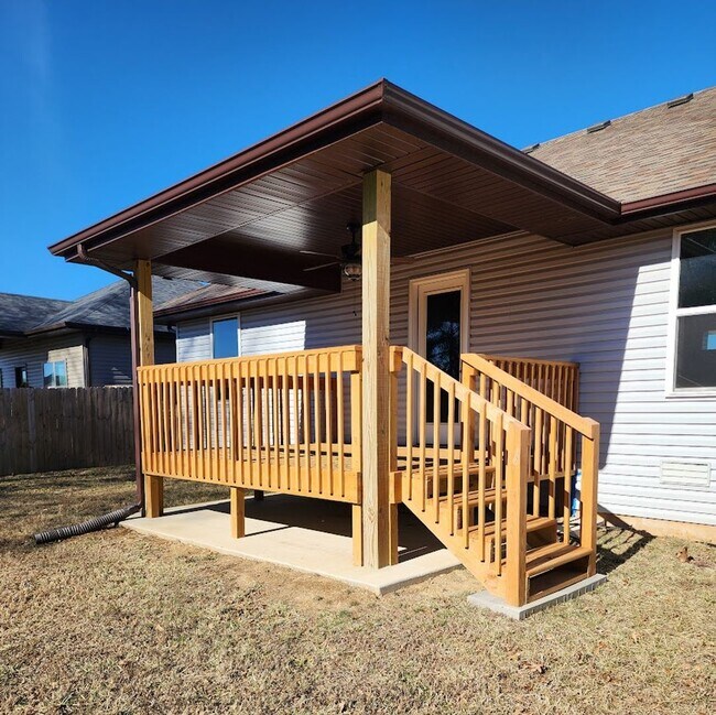 Building Photo - Great brand new home!