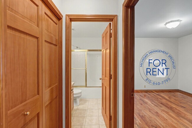 Building Photo - 3175 Rotterdam Dr