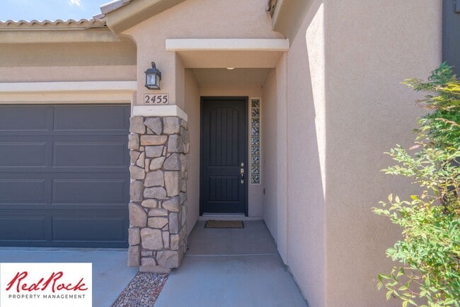 Building Photo - 3 Bedroom Coral Canyon Home on Corner Lot