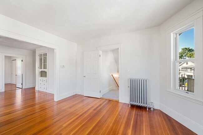 Building Photo - 62-64 Flett Rd