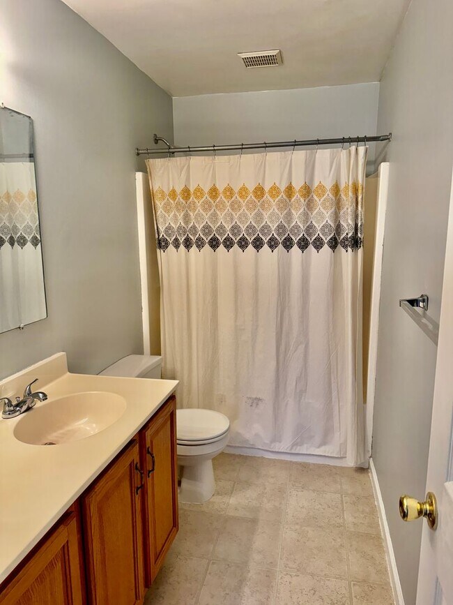 Building Photo - 678 ROCKWOOD DRIVE ELIZABETHTOWN, PA 17022