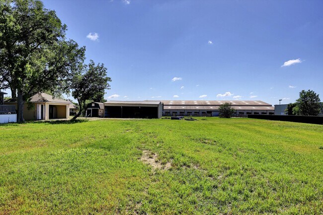 Building Photo - 3244 E Prosper Trail