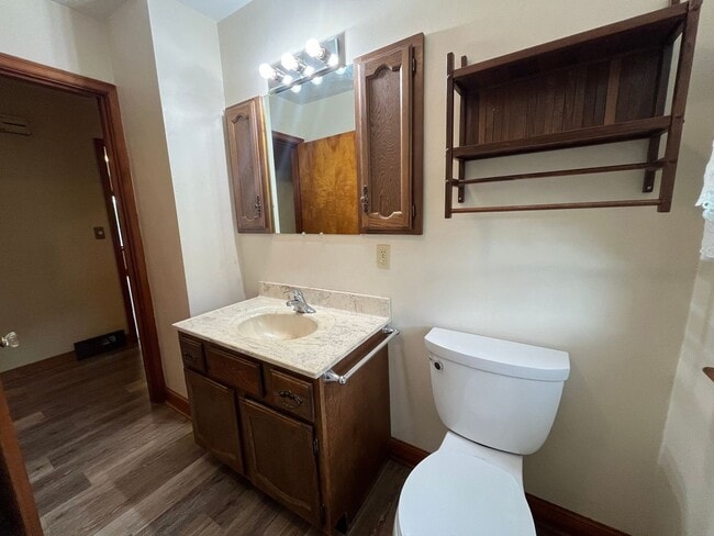 Building Photo - 2 Bed 1 Bath Single Family Home in Wausau