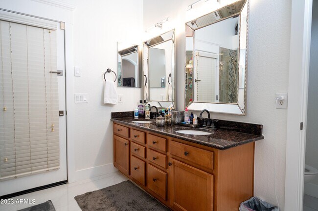 Building Photo - 2257 W Roy Rogers Rd