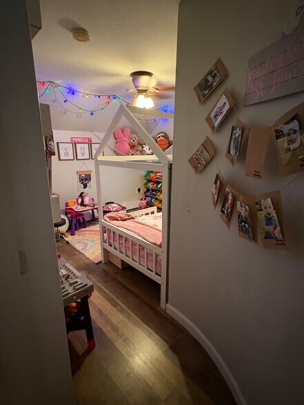 Building Photo - 441 Bartlett St