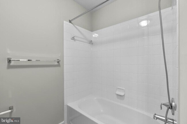 Building Photo - 6704 Saw Mill Ct