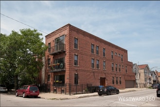 Building Photo - 1226 W Huron-101