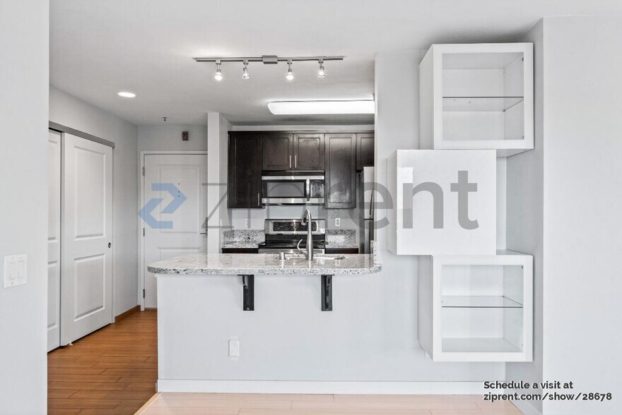 Building Photo - 6400 Christie Ave