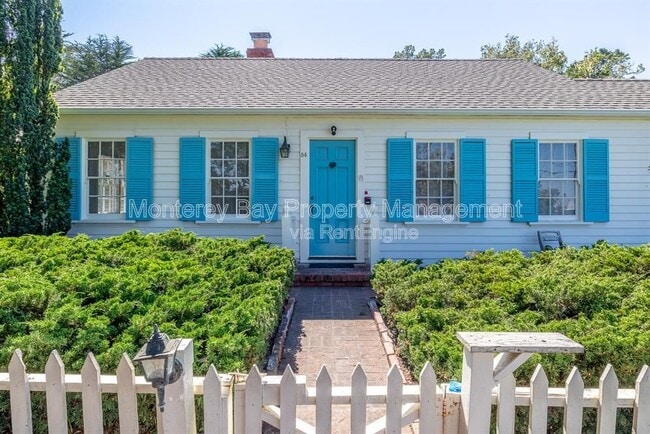 Building Photo - 84 Vía Del Pinar