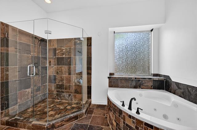 Building Photo - 2400 Sweet Grass Trail
