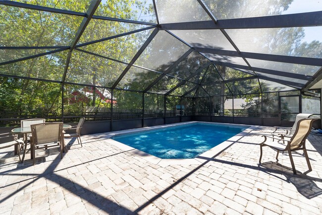 Building Photo - Shadow Woods Pool Home