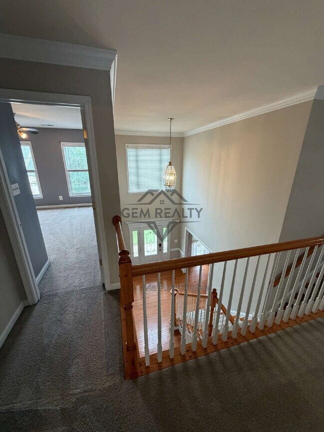 Building Photo - 10410 Silver Creek Ct