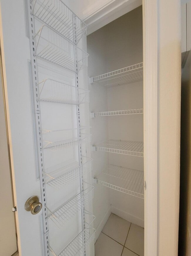 Building Photo - 3517 Shoma Ln