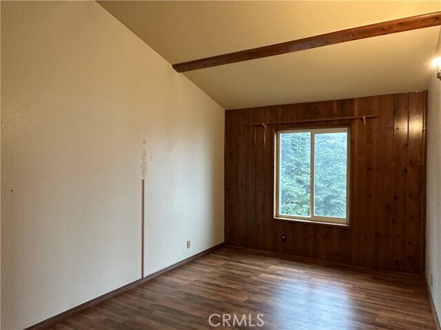 Building Photo - 897 Bear Springs Rd