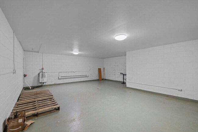 Building Photo - Charming 1 Bedroom Home near Duke University