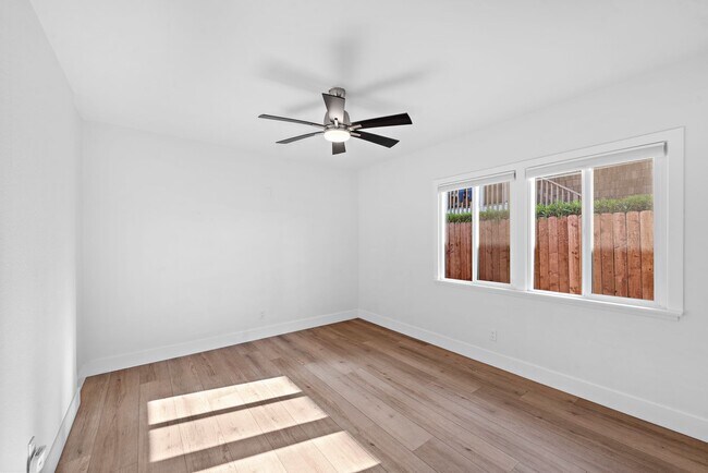 Building Photo - 108 Avenida Dolores