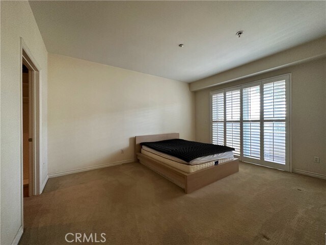 Building Photo - 320 S Willaman Dr