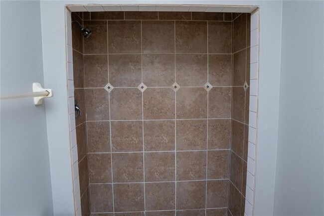 Building Photo - 434 W 17th St