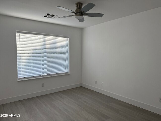 Building Photo - 12820 N Mountainside Dr