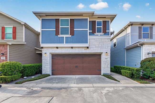 Building Photo - 8932 Hollister Commons Ln