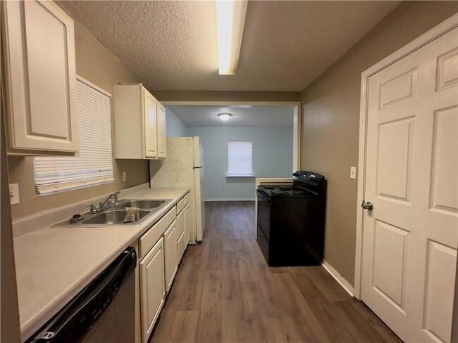 Building Photo - 34657 Grantham College Rd