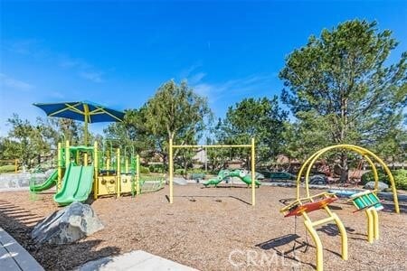 Building Photo - 17231 Greentree Dr