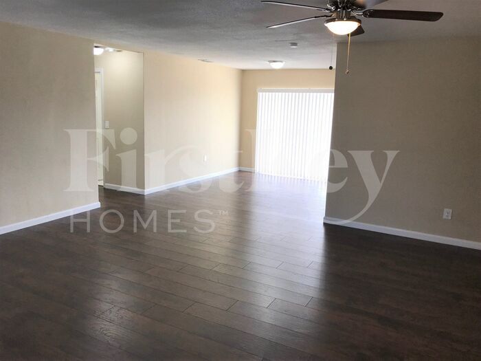 Building Photo - 9280 Sunset Strip