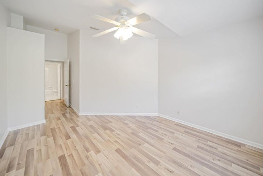 Building Photo - 9755 Porta Leona Ln